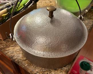 #102 Misc. - Kit Club Aluminum Bean Pot w/Handle $ 30.00