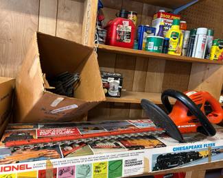 #112 Garage Black nand Decker 24" Electric Hedge Trimmer $ 20.00