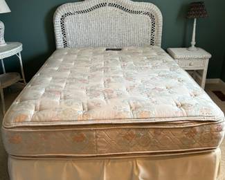 #11 bed br2 white wicker head board queen size $ 75.00