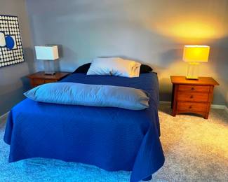 Queen size bed set!