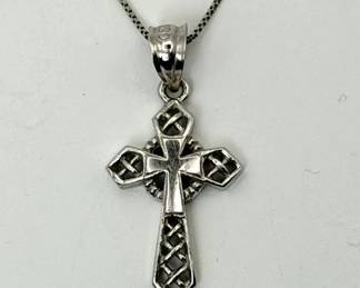 14k White Gold Cross Pendant w 18 Chain 2.26g
