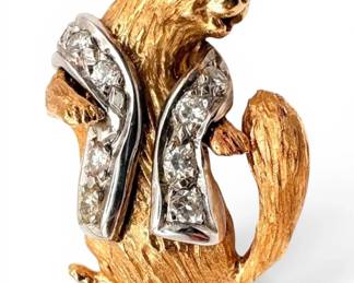 14k Gold Mink Brooch with Diamond Stole 8.00g