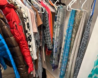 Lady's clothes