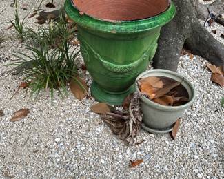 Plant pots
