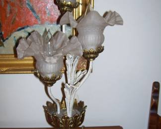 antique/brass tulip lamp