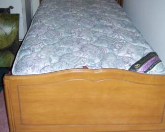 twin antique head/foot board/rails  (has matching bed in garage -  serta mattress (also has matching dresser and mirror)