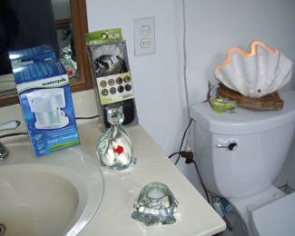 vtg large clam shell lamp on onyx base - etc