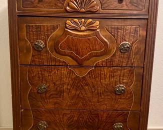 Art Deco Waterfall Dresser with flame or burl wood. Art deco, 1930s.