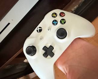 Microsoft Xbox One S Console with Controller second image