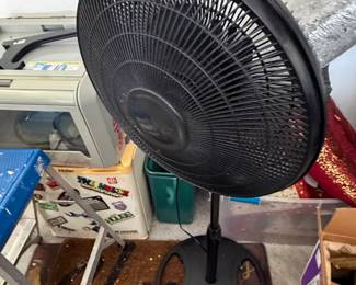 Lasko Oscillating Pedestal Fan