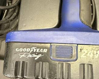 Goodyear Racing V Cordless Impact Wrench Kit second image