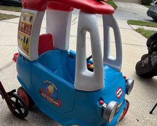 Little Tikes Ice Cream Truck Cozy Coupe