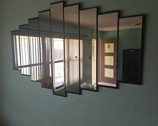 This mirror is located at last week's estate house Indialantic $75. Do not come here looking for it