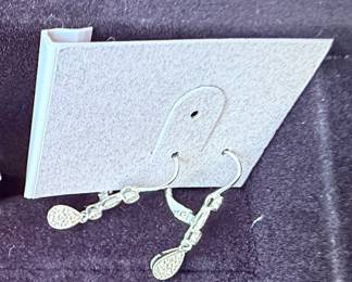 Gold and diamond jewelry 
