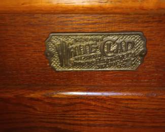 Whte Clad