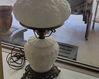 Vintage Fenton "Poppy & Fern" Milk Glass Gone With The Wind Lamp