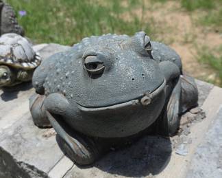 Toad Hollow "Super Jumbo" Toad Statue