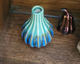 Pier 1 Ribbed Turquoise and Blue Bud Vase