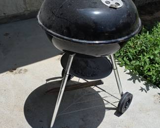 Weber Original Kettle 22" Charcoal Grill