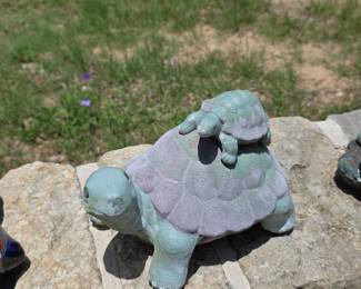 Mama and Baby Turtle Garden Figurine