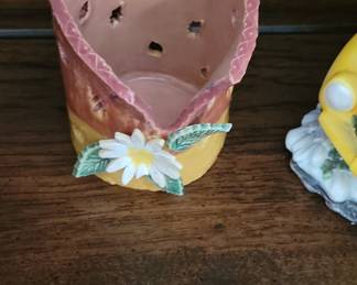 Ceramic Candle Holder with Daisy Motif