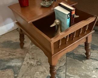 Vintage Ethan Allen Baumritter Solid Maple Colonial Style End Table with Magazine Rack