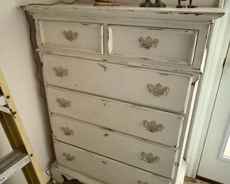 Vintage Wooden Console Table with Decorative Accents