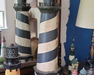 Wooden Lighthouse Decorative Figurines (Set of 4)