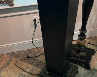 Black Pedestal Stand