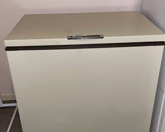 Frigidaire Chest Freezer 