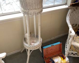 Wicker Plant Stand
