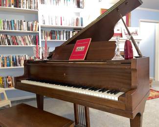 WURLITZER BABY GRAND PIANO
