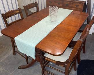 Mahogany Kitchen Table 1 leaf