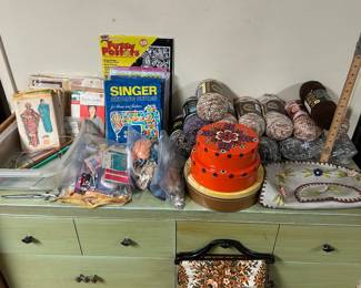 Sewing notions - Vintage  patterns, yarn and more. 