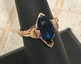 Beautiful fine and costume jewelry. Gold, silver, diamond and gemstones. 