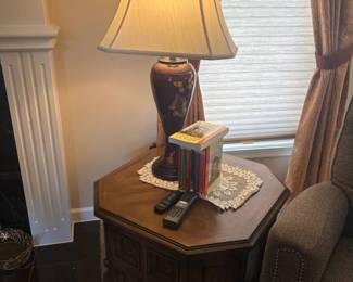 . . . nice lamp table and ceramic lamp