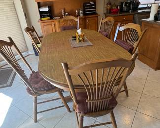 . . . great Amish-style table and chairs