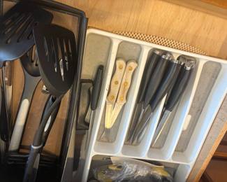 . . . great steak knife set and utensils