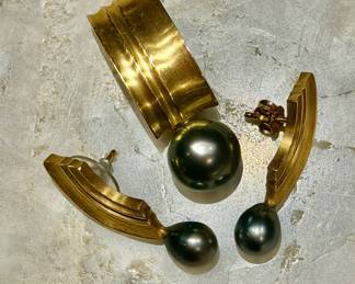 MASSIVE 18k and Tahitian pearls