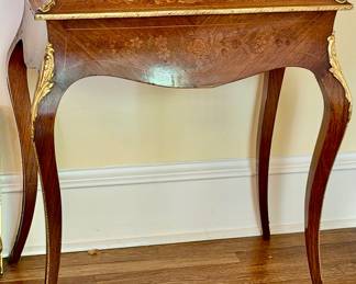 A Late 19th Century Walnut And Marquetry Jardinière Table