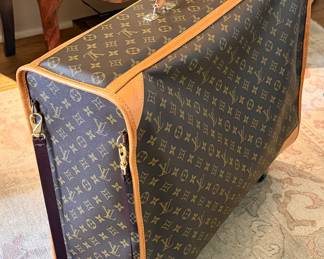 Authentic full cleaned LV Pullman