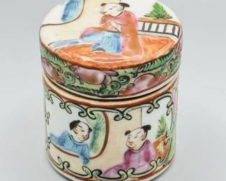 RARE & $ SIZE antique Chinese Famille Rose with Lid Fine Hand-painted Signed around 1900