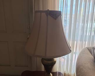 Vintage Stiffel Brass Table Lamp with Urn Base