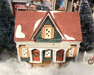 Dickens Keepsake "The Cottage" Ceramic House