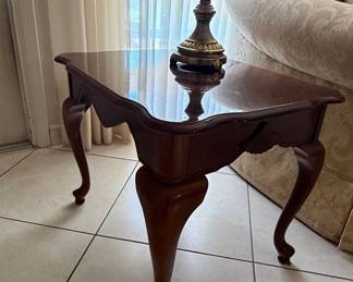 Queen Anne Style Mahogany Side Table