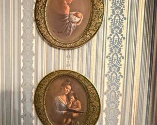 Vintage Cameo Creations Oval Portraits of Mother and Child (Set of 2)