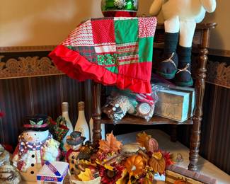 Seasonal decor