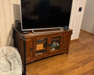 TV, TV console