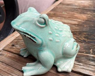 Frog decor