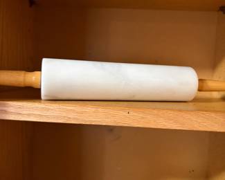 Bakeware, rolling pin